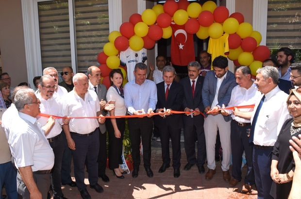 Başkan Alıcık, Malatya Kültür ve Dayanışma Derneğinin açılışına katıldı