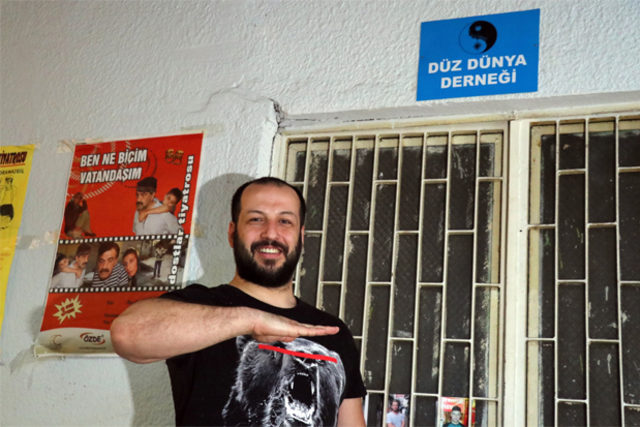 Düz Dünya Derneği Başkanı NASA'ya davet edildi!
