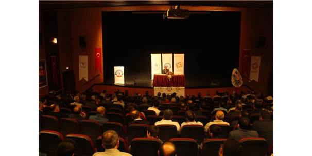 Kahta'da ‘Öğretimden Terbiyeye Eğitim' Konferansı